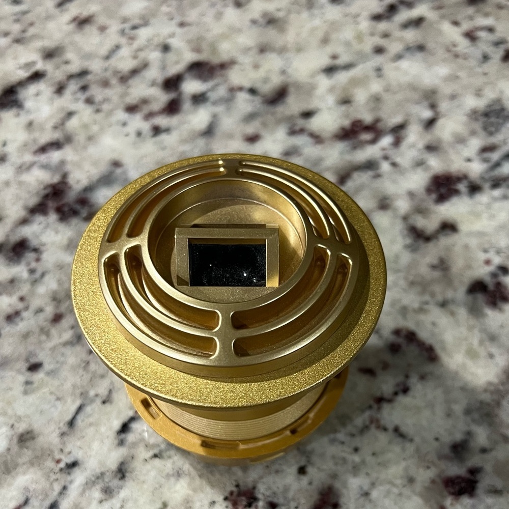 Hi tech peephole